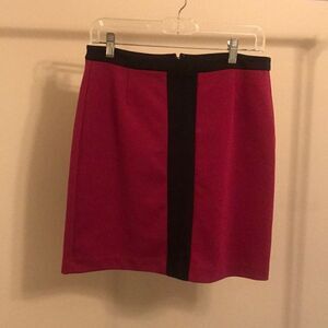 laundry by Shelli Segal Maroon and Black Skirt - 6